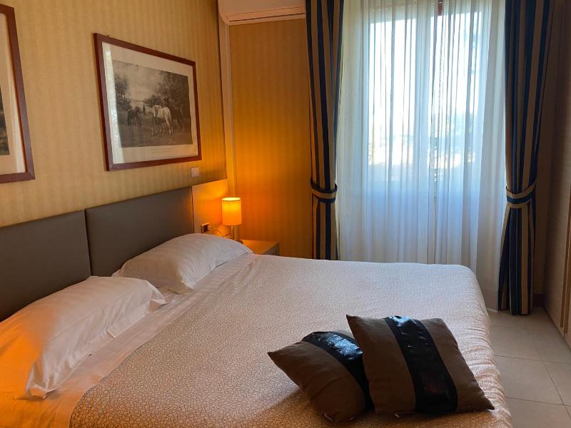 Superior Quadruple Room image 4