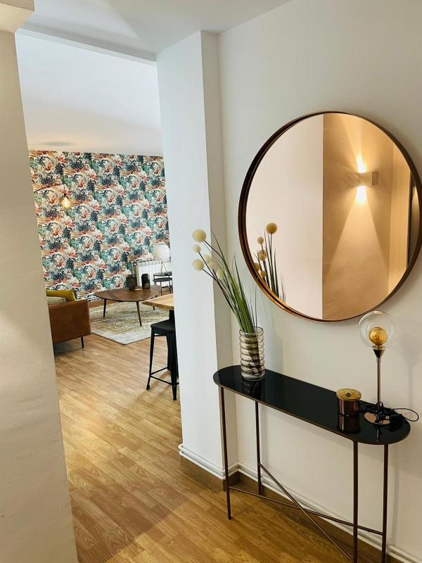 Stunning 2 bedroom Apartment with great design Sitges centre beach - image 2
