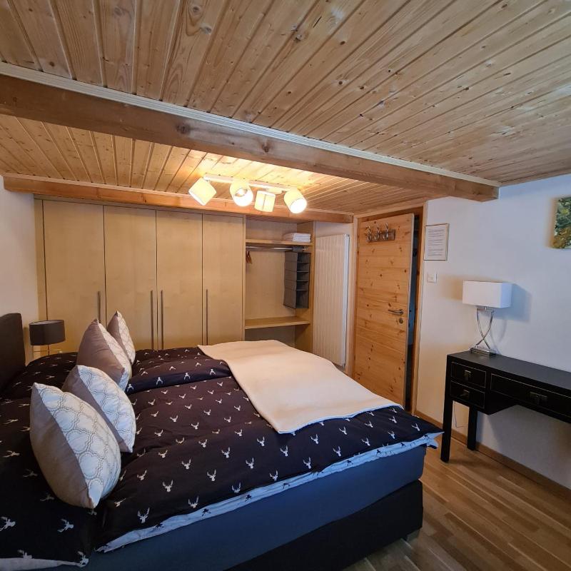 Double Room with Shared Bathroom image 3