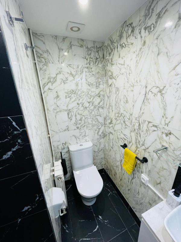 Stunning 2 bedroom Apartment with great design Sitges centre beach - image 6