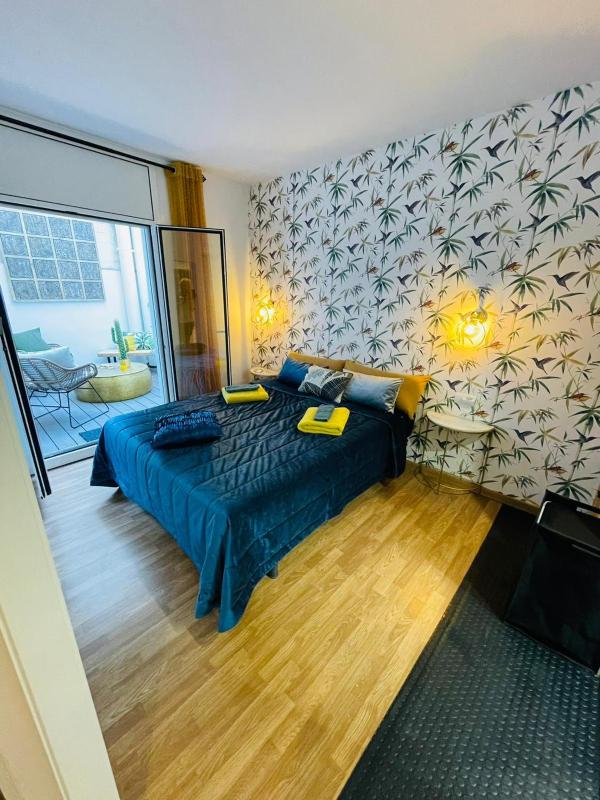 Stunning 2 bedroom Apartment with great design Sitges centre beach - image 18