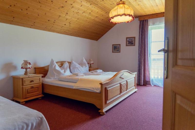 Standard One-Bedroom Apartment with Balcony image 4