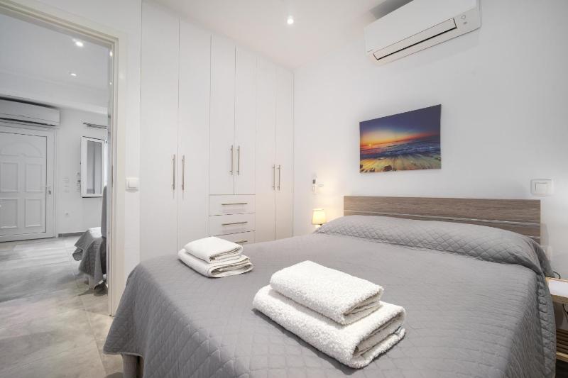 One-Bedroom Apartment image 1
