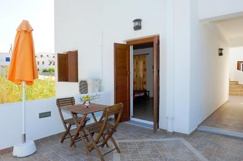 Twin Room with Land View image 3