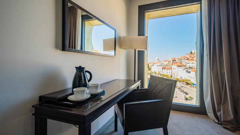 Deluxe Double Room with Sea View image 1