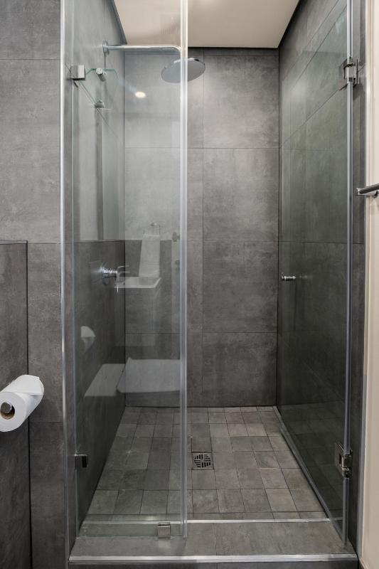 Illovo Central Apartments - image 12