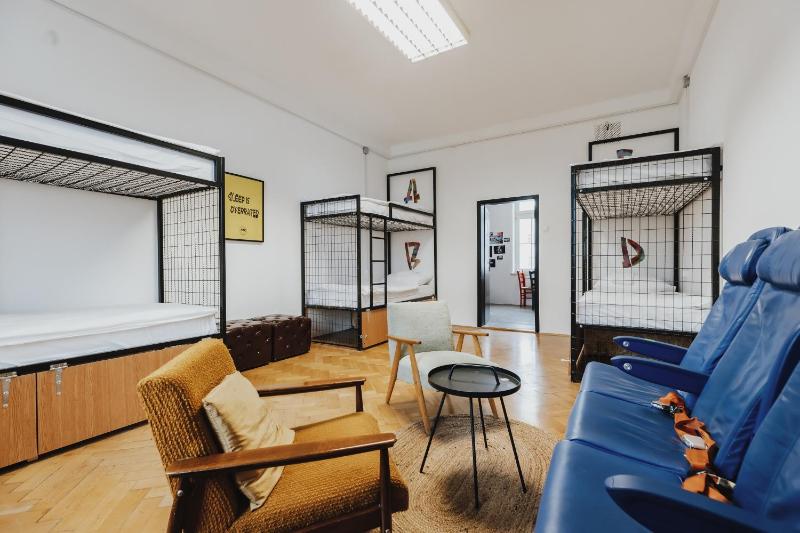 Party Hostel Zzz - image 6