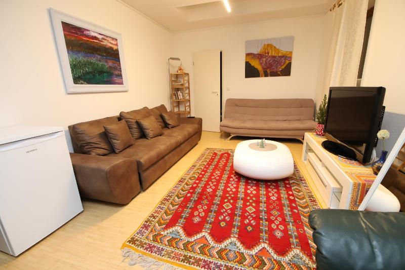Apartment (3 Adults) image 3