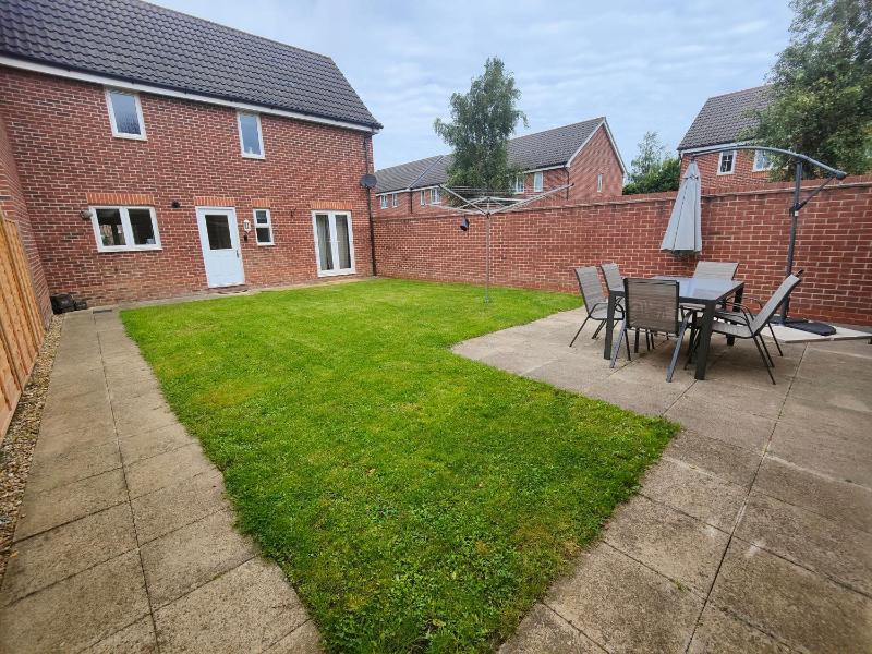 Three-Bedroom House image 3