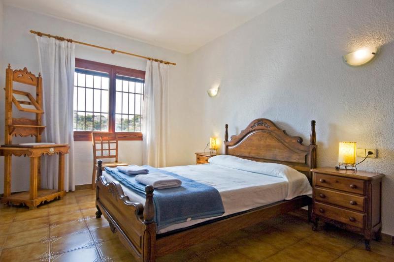 Villa Fustera - PlusHolidays - image 11