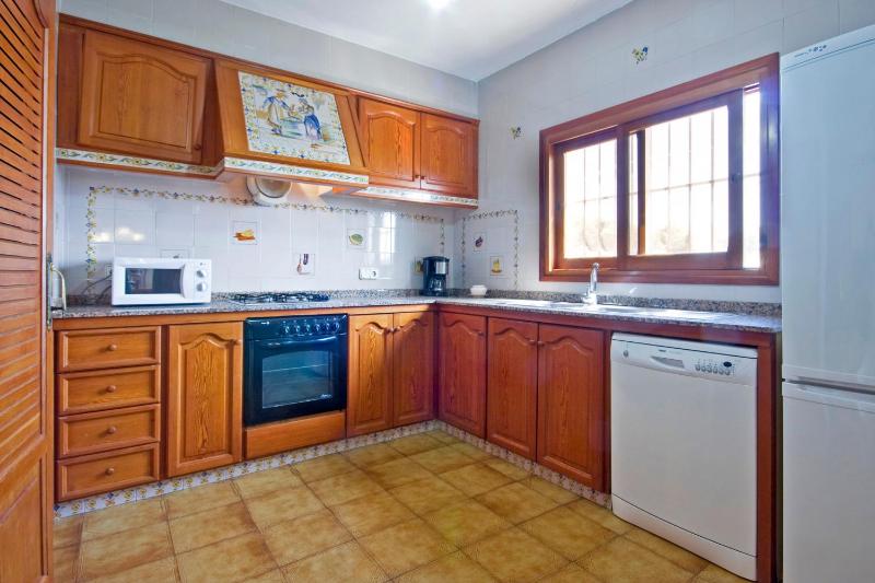 Villa Fustera - PlusHolidays - image 12