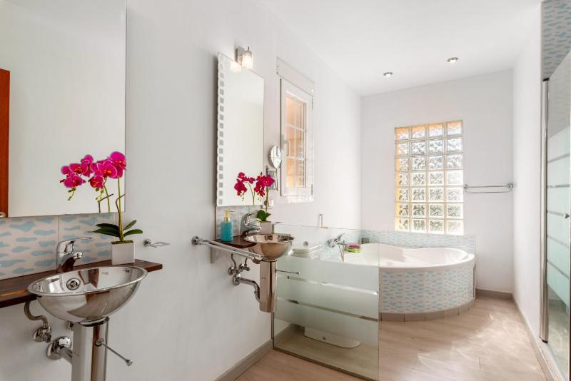 Villa Dorada - PlusHolidays - image 7