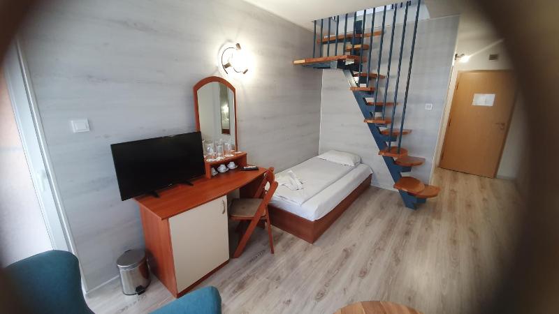 Maisonette image 2