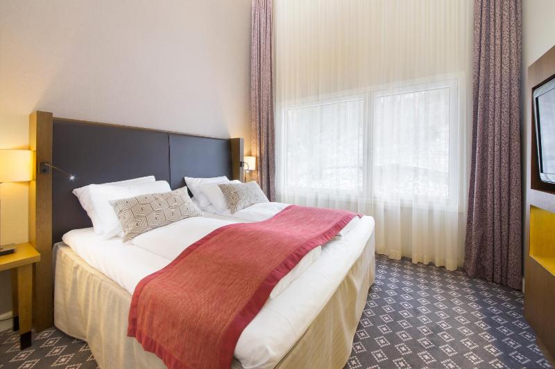 Junior Suite image 2