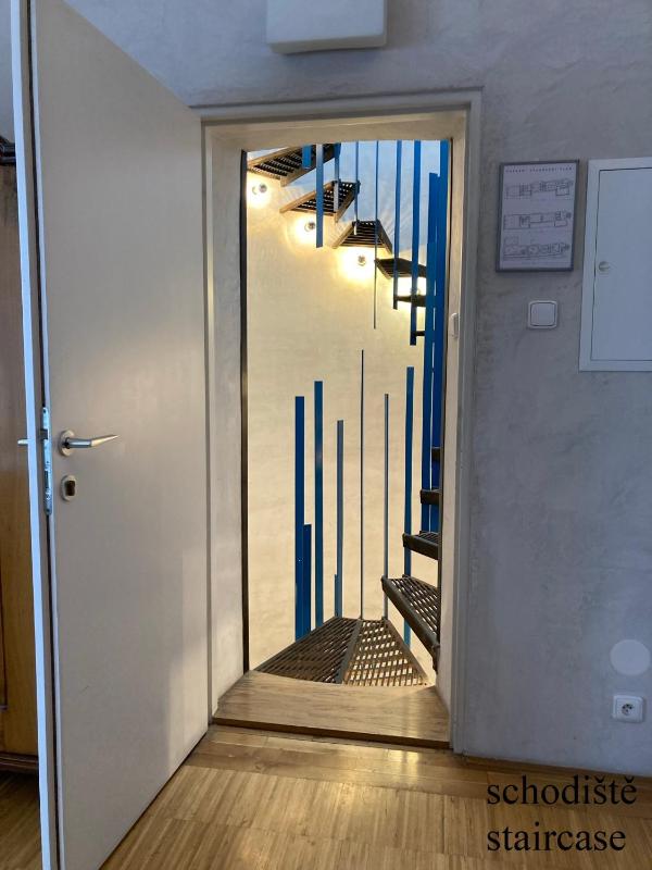 Deluxe Double Room with Extra Bed image 2