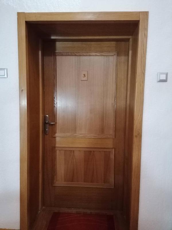 One-Bedroom Apartment image 1