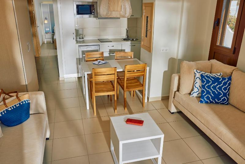 Standard Apartment (3 Adults) image 3