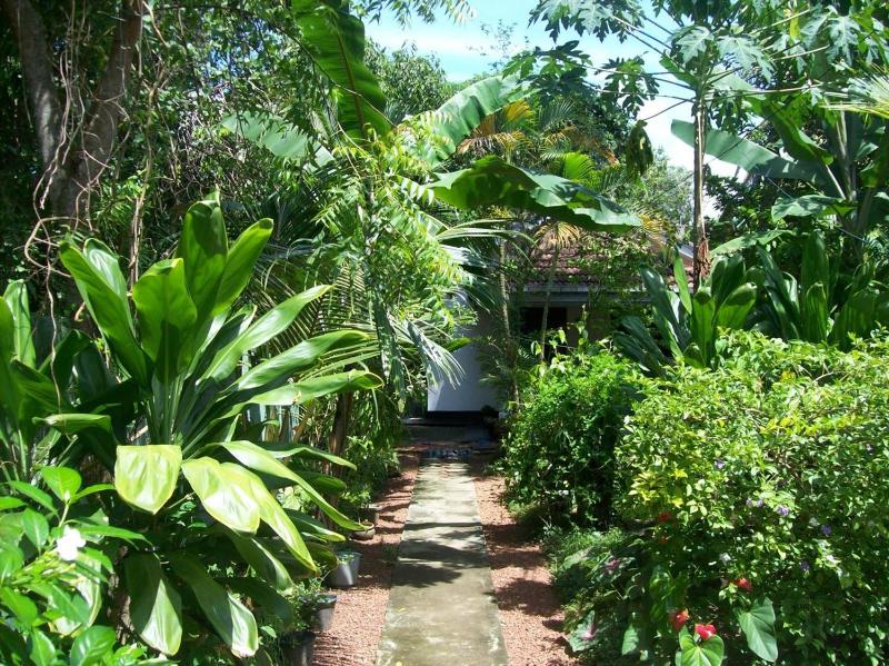 Suveniya Villa - image 1