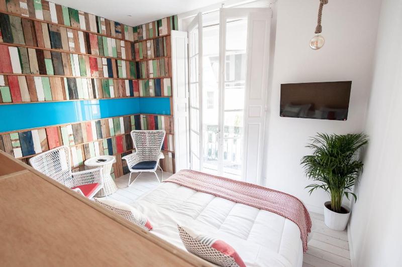 Superior Double Room with City View image 1