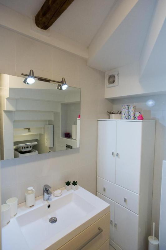 Triplex Two Bedroom Apartment with Balcony and Sea View image 3