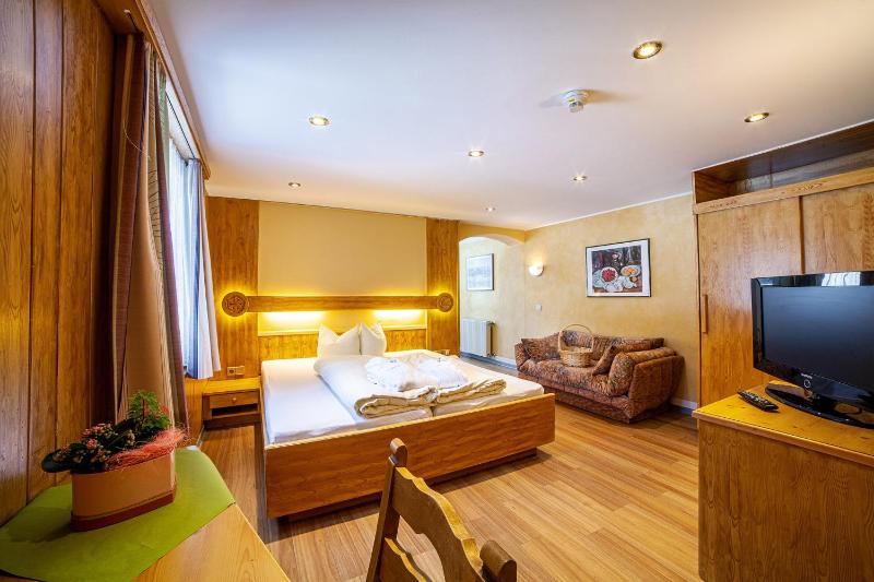 Double Room image 1