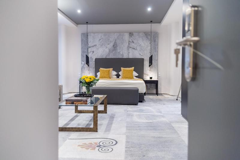 Deluxe Junior Suite image 2