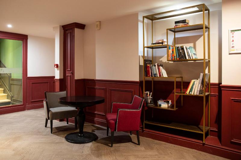 Hotel Royal - Centre Comedie - image 17