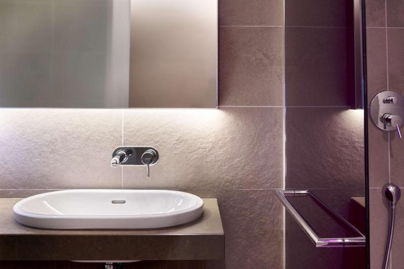 Family Suite with Old Town View image 4