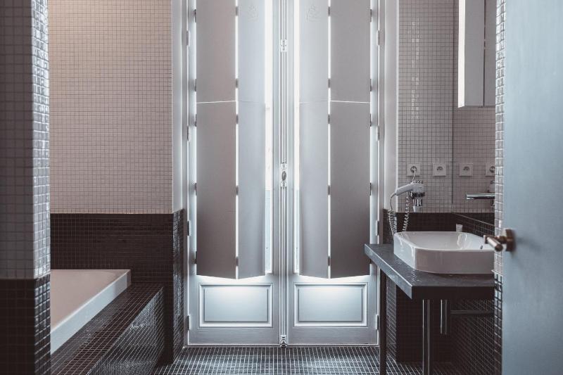 Superior Double or Twin Room with Terrace image 3