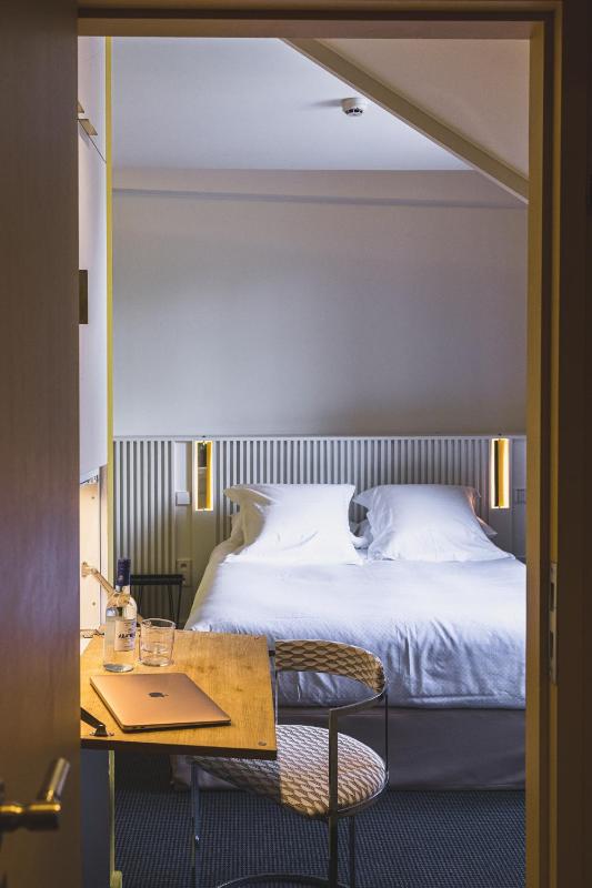 Single Room image 3