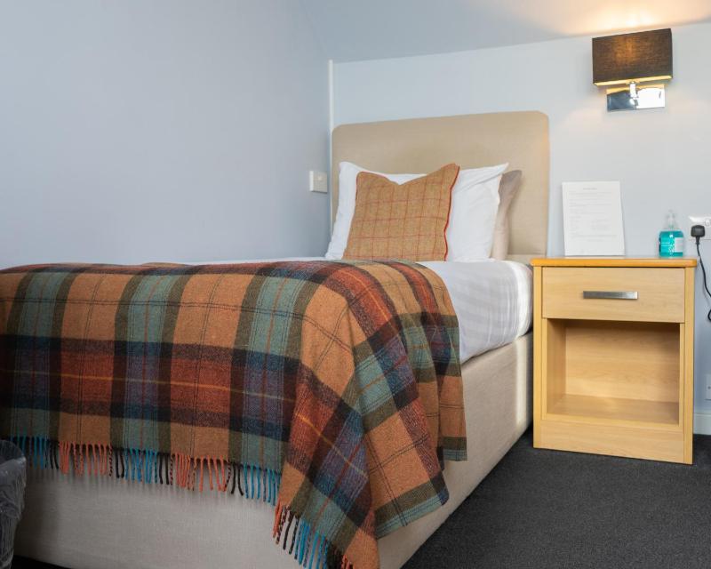 Single Room with Sea View image 1