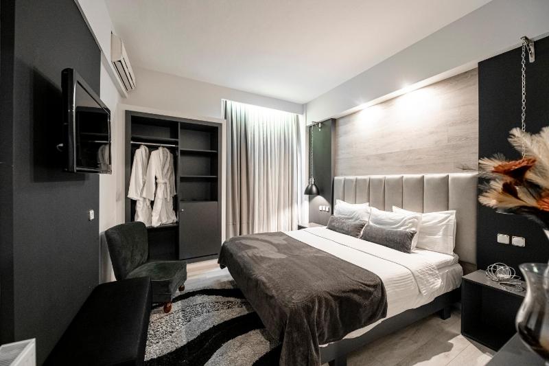 Double Room image 1