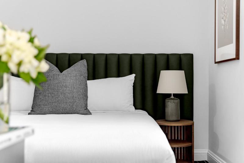 Queen Room image 1
