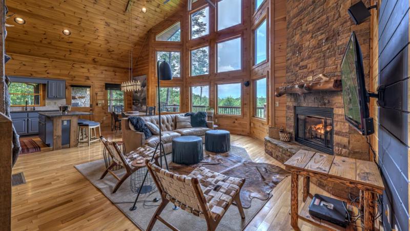 Carpe Diem - Dog Friendly | Mountain Views | Fun Game Room | Hot Tub - image 8