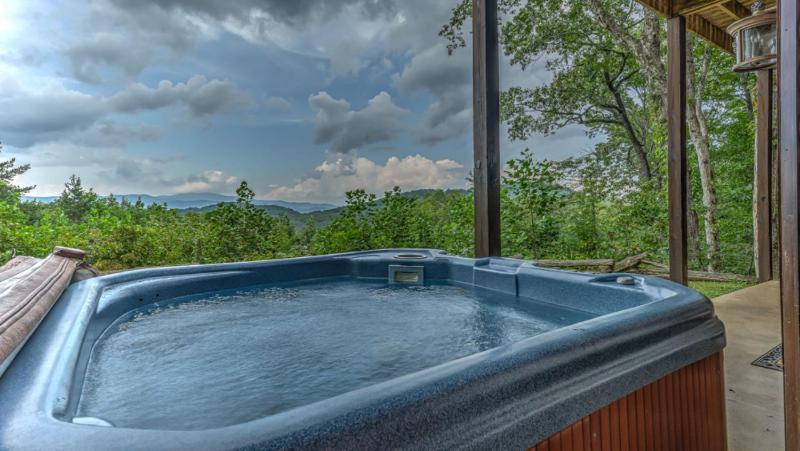Carpe Diem - Dog Friendly | Mountain Views | Fun Game Room | Hot Tub - image 7