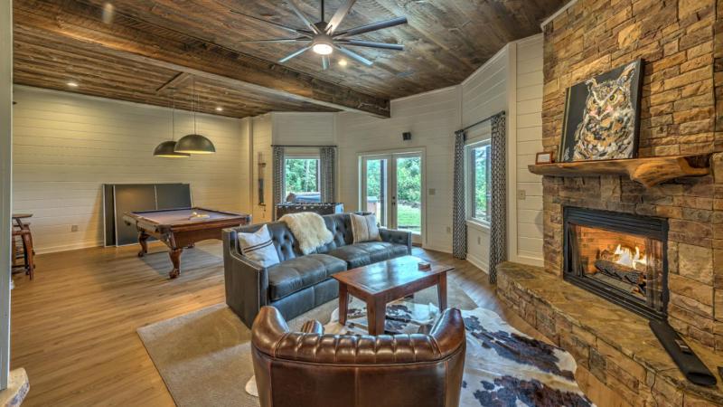 Carpe Diem - Dog Friendly | Mountain Views | Fun Game Room | Hot Tub - image 10