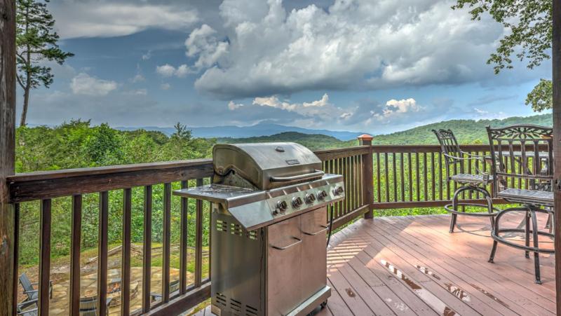 Carpe Diem - Dog Friendly | Mountain Views | Fun Game Room | Hot Tub - image 35
