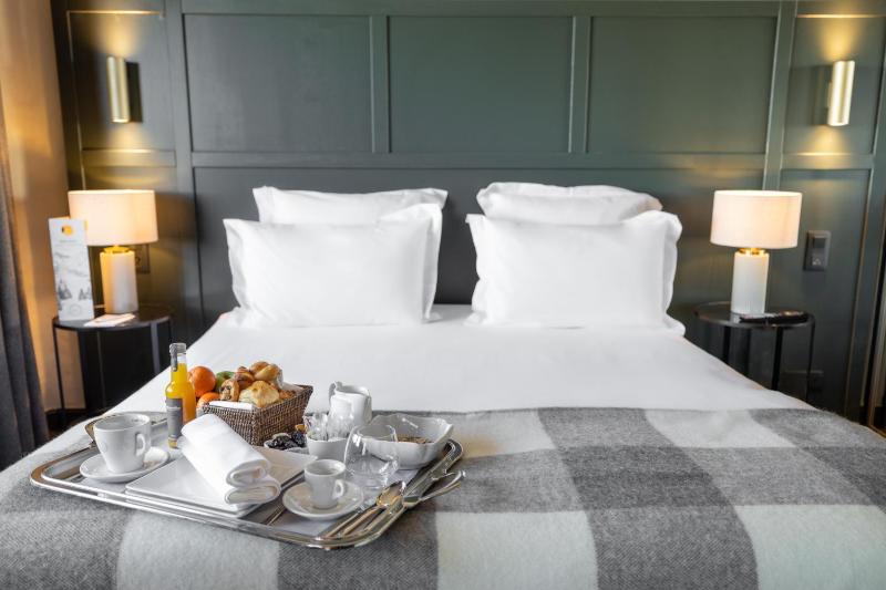 Comfort Room with Balcony - Slopes or Valley View image 4