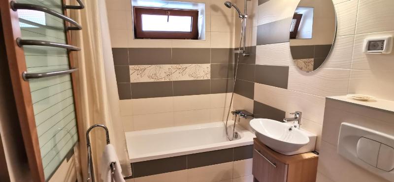 Deluxe Double or Twin Room with Balcony image 2