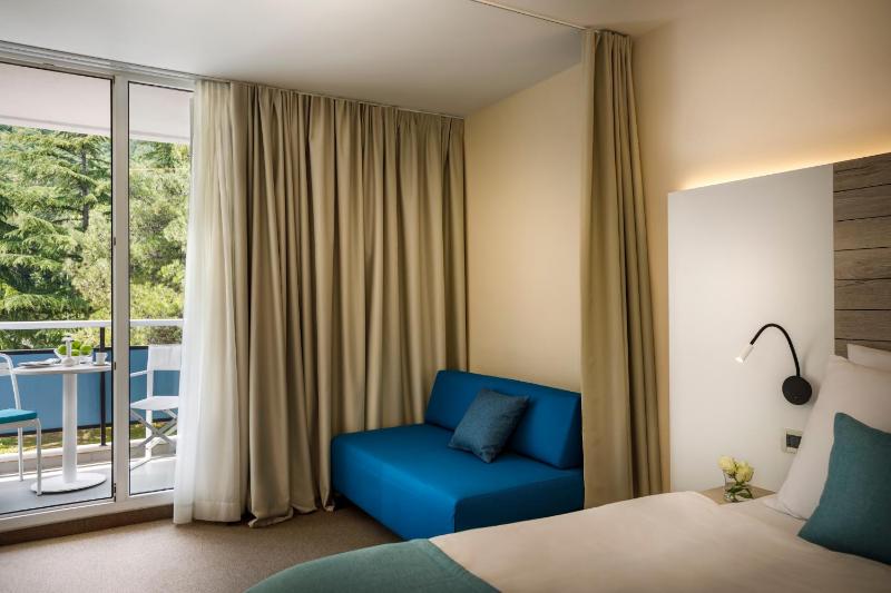 Superior Double Room image 4