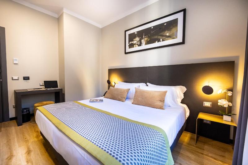 Standard Double or Twin Room image 2