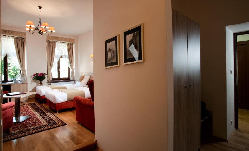 Double or Twin Room image 4