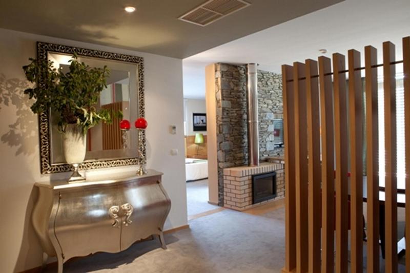 Family Suite with Balcony image 1