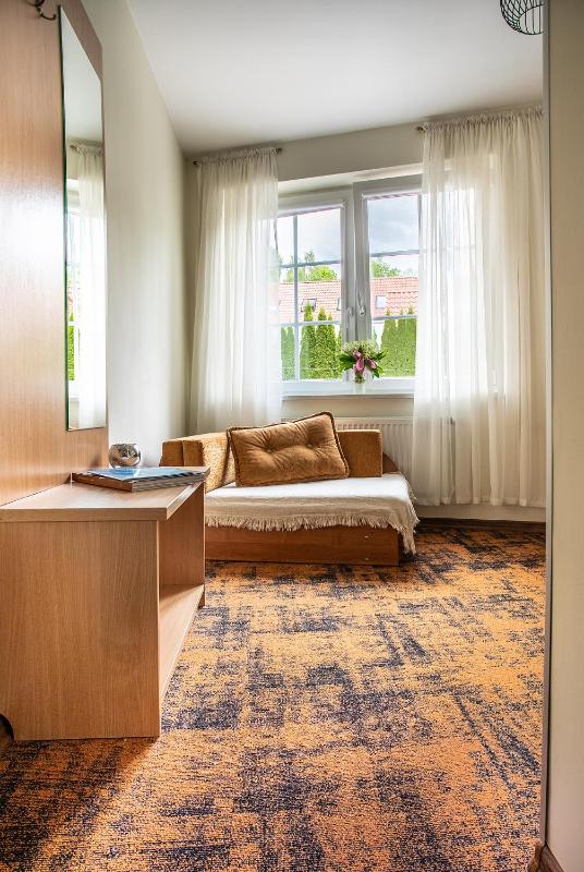 Double Room image 3