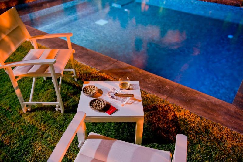 One-Bedroom Villa with Private Pool image 4