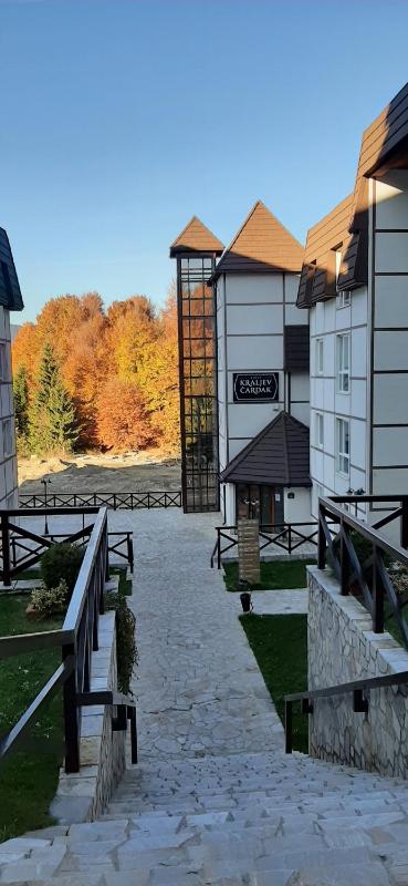 Kraljevi čardaci apartman 53 u zgradi 7 opcija unutrašnjeg parking mesta - image 2