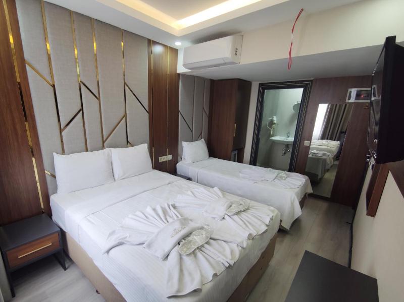 Budget Triple Room image 3