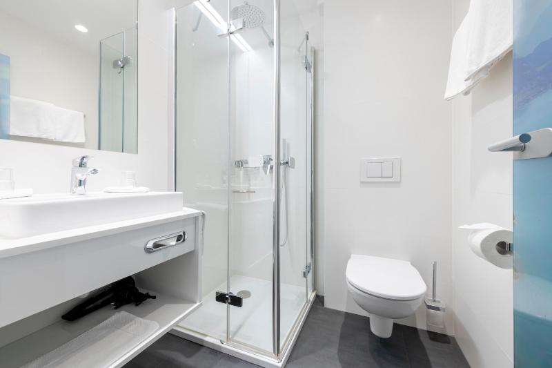Standard Double Room image 1