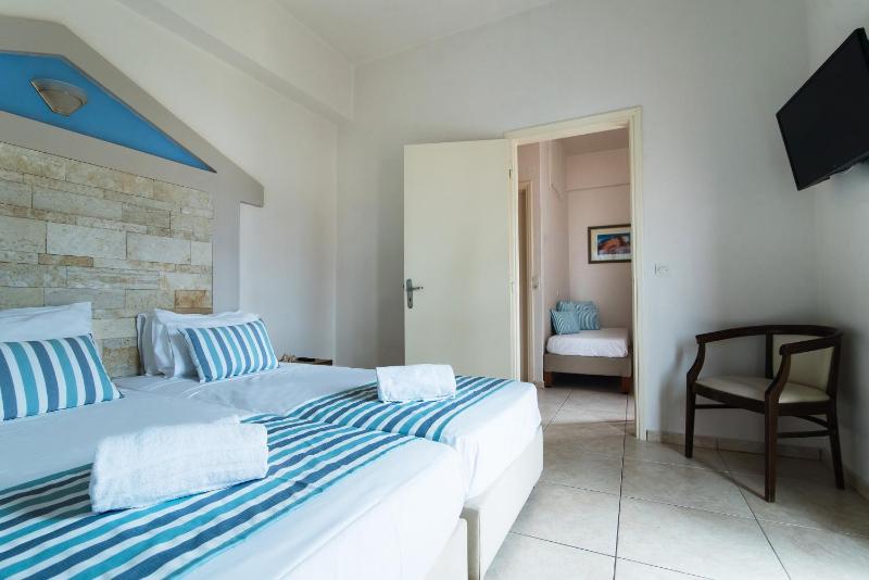One-Bedroom Triple Apartment image 1