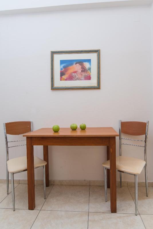 Two-Bedroom Apartment with Pool View image 2